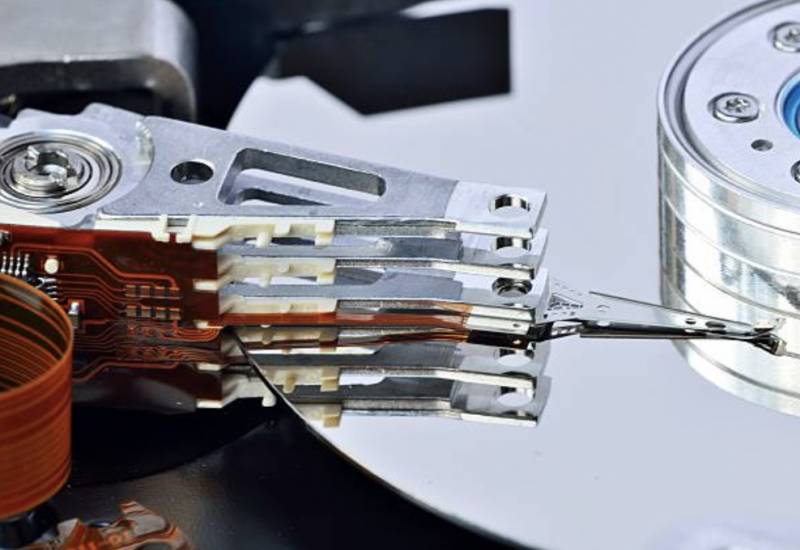 Donner une nouvelle vie à votre ancien portable en installant un SSD grâce à Agi Services près d'Avignon